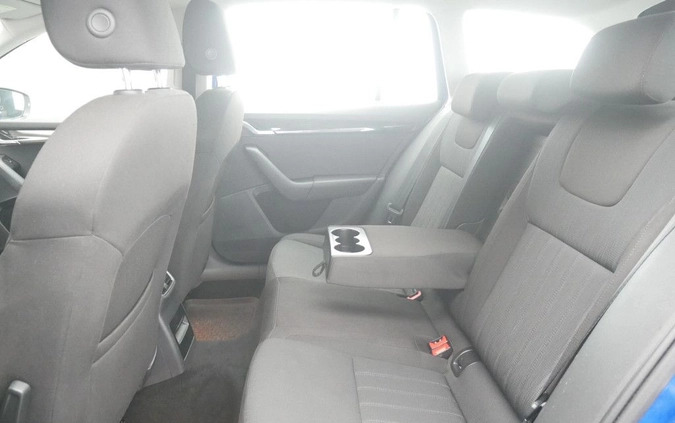 Skoda Octavia cena 71899 przebieg: 97679, rok produkcji 2019 z Ścinawa małe 232